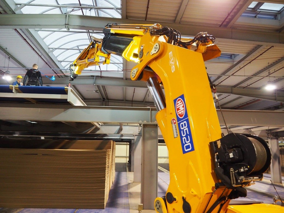 Some cranes can reach up to 35 metres and lift more than 95 tons 